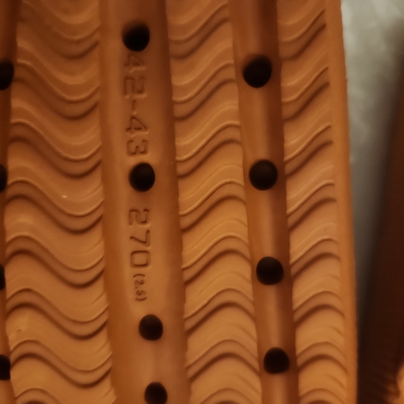 Foam slides/Slippers - Picture 3 of 4